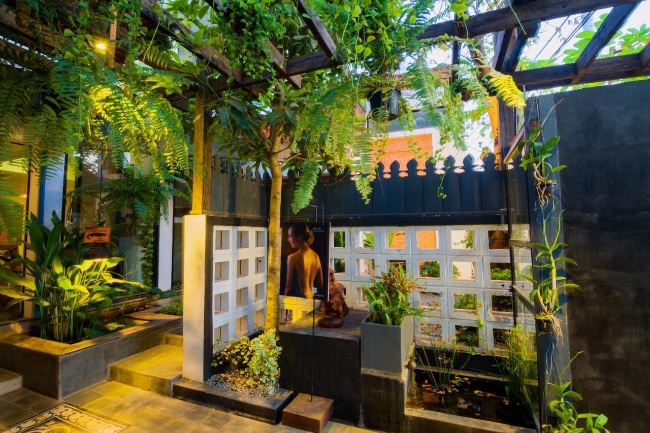 1004 Boutique Hotel Сиемрип Экстерьер фото