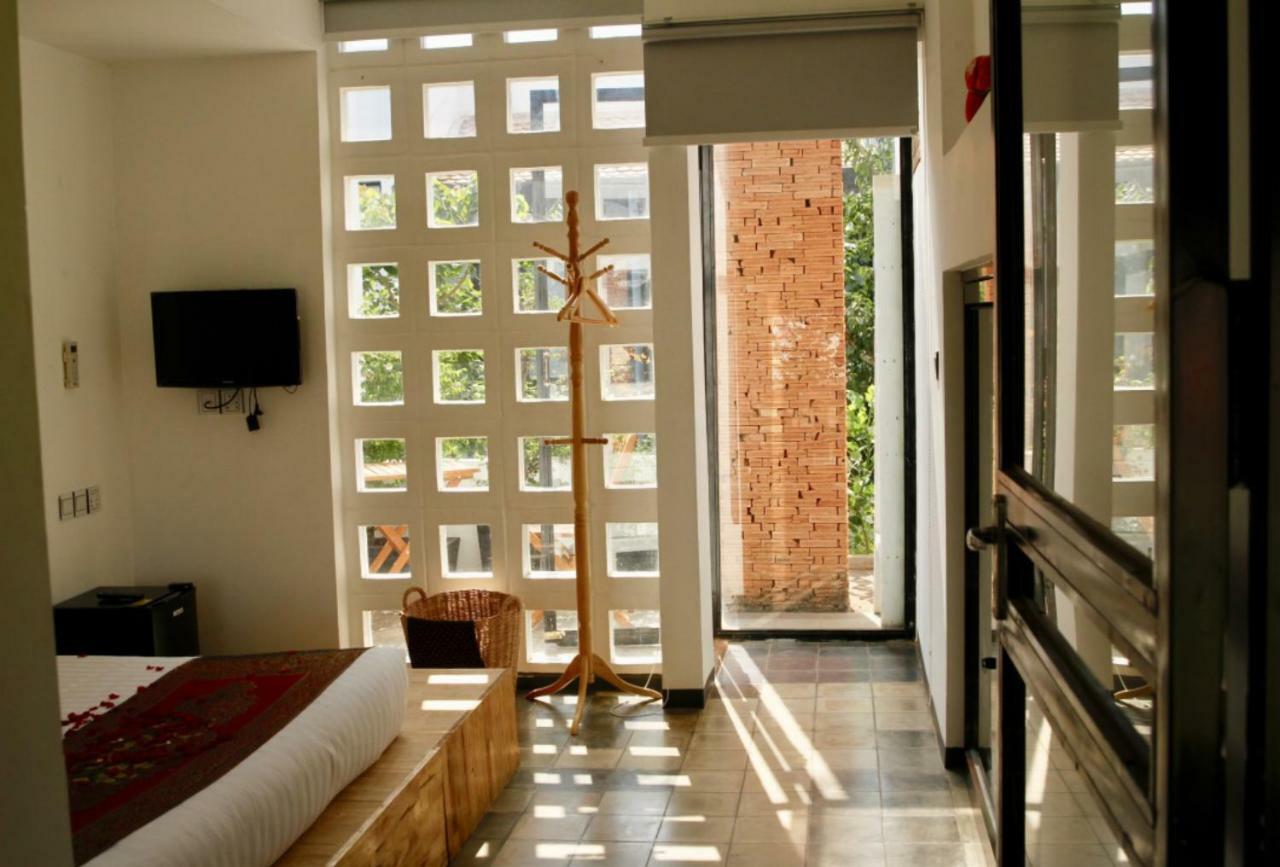 1004 Boutique Hotel Сиемрип Экстерьер фото