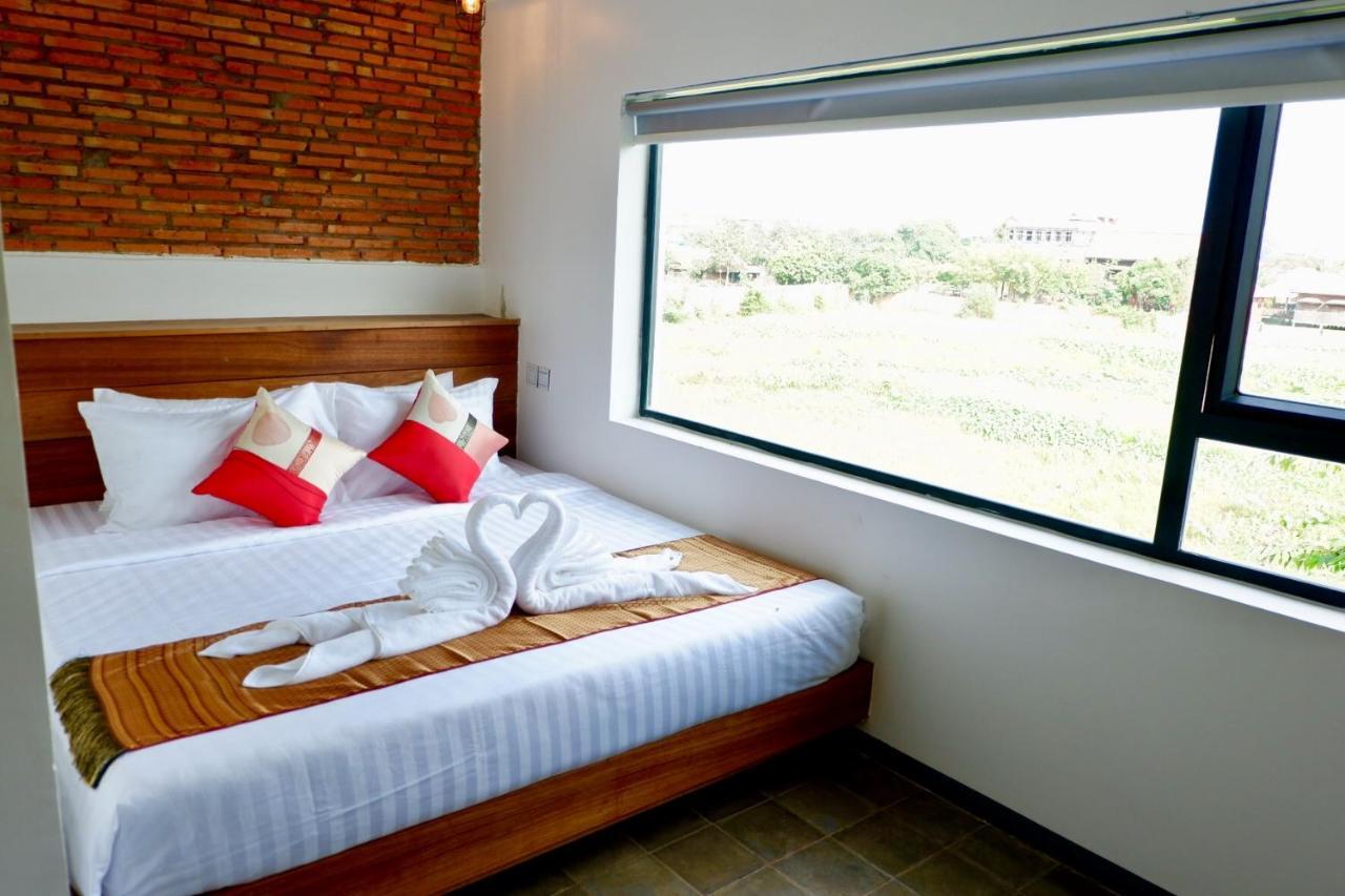 1004 Boutique Hotel Сиемрип Экстерьер фото